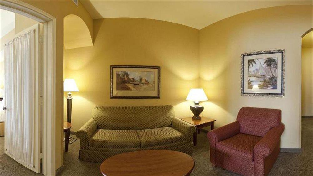 Holiday Inn Express Hotel & Suites Dfw West - Hurst By Ihg Zewnętrze zdjęcie