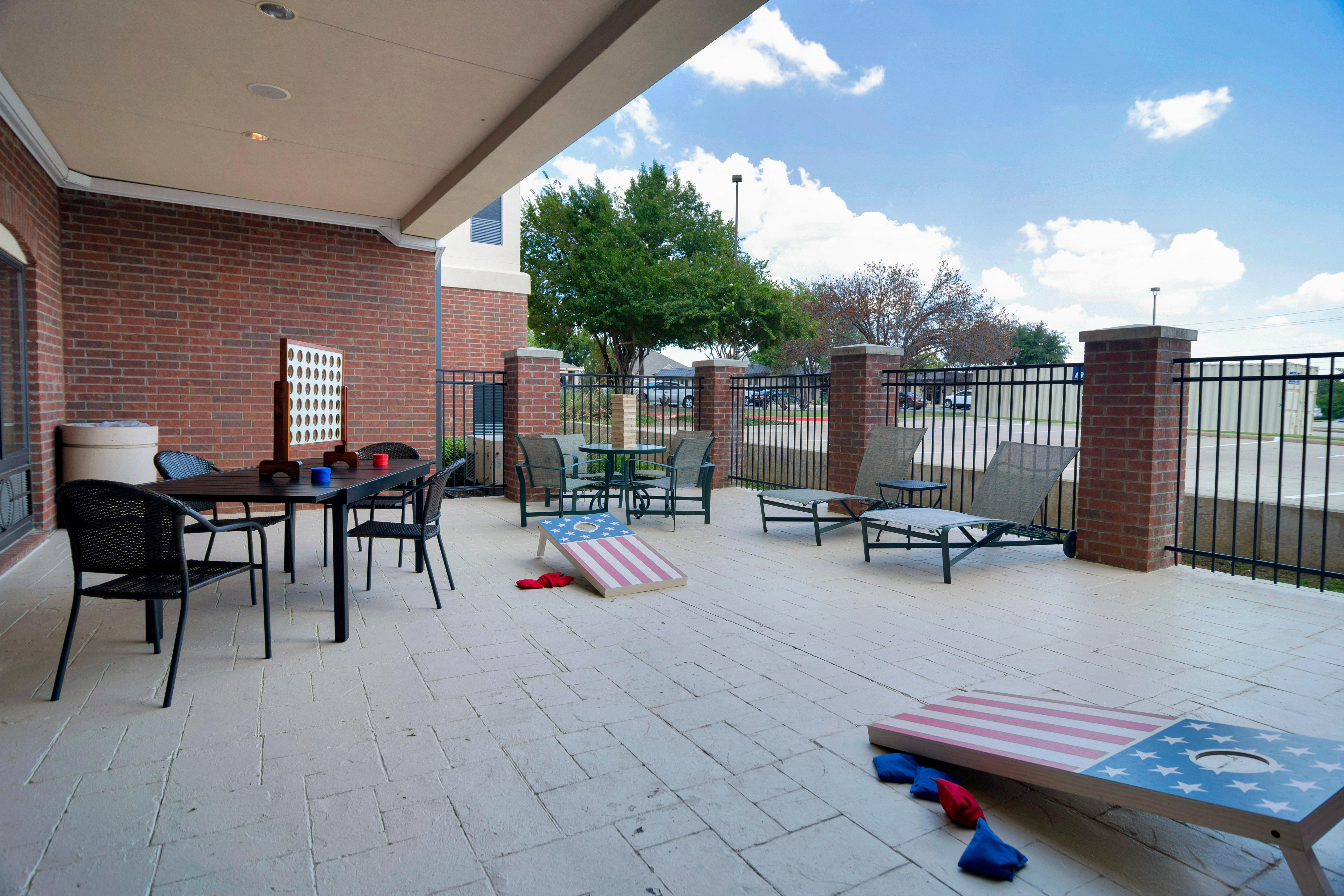 Holiday Inn Express Hotel & Suites Dfw West - Hurst By Ihg Zewnętrze zdjęcie