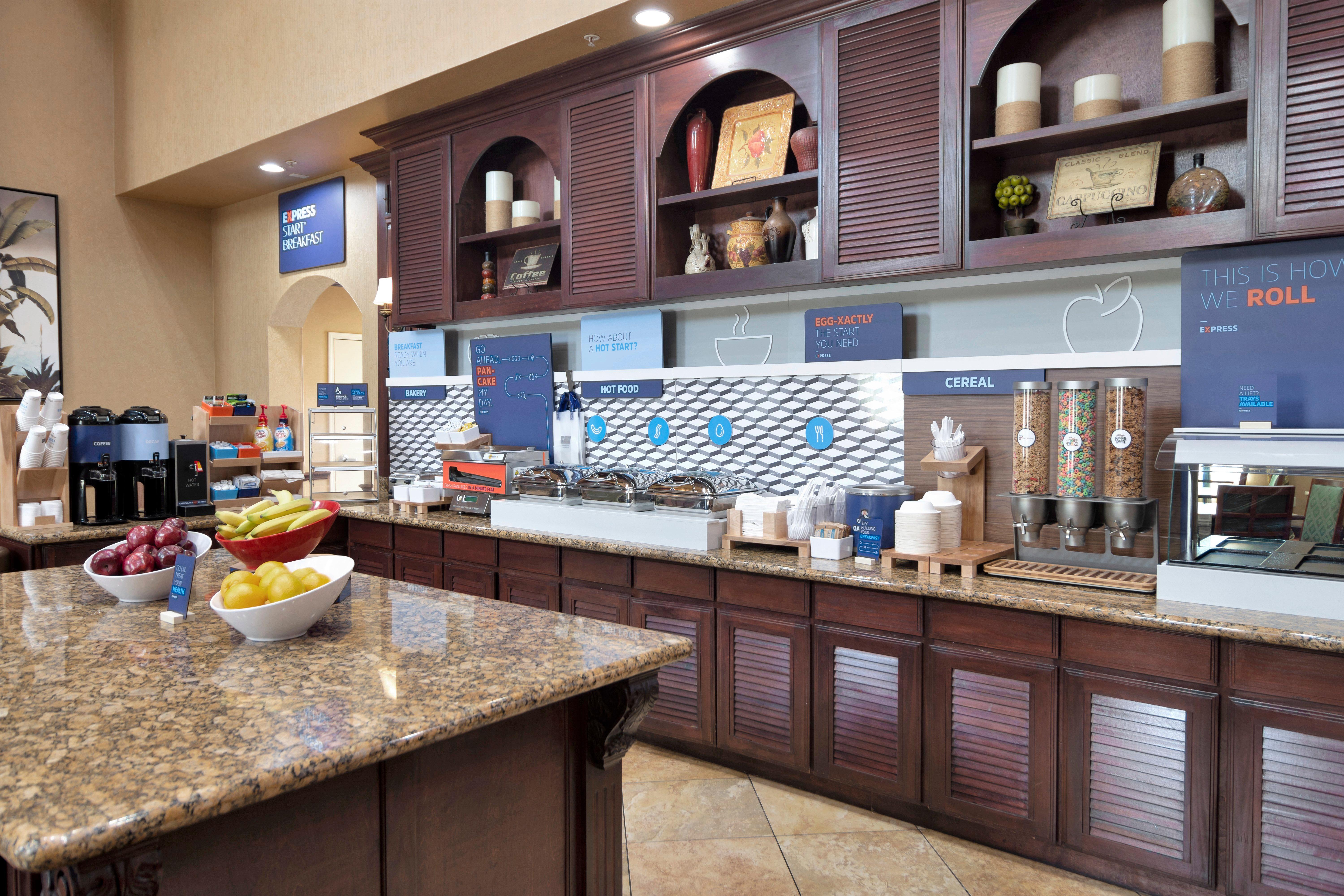 Holiday Inn Express Hotel & Suites Dfw West - Hurst By Ihg Zewnętrze zdjęcie