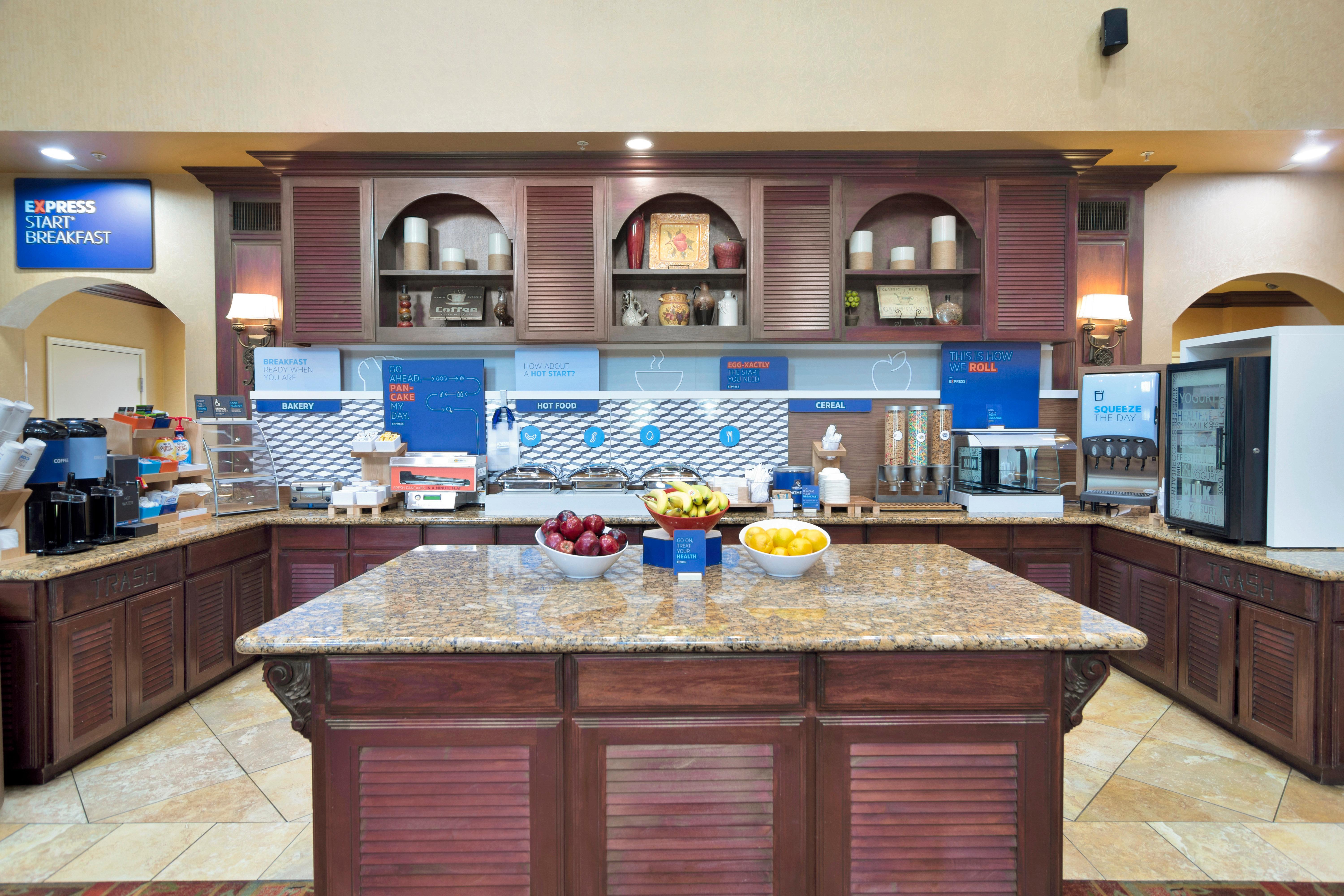 Holiday Inn Express Hotel & Suites Dfw West - Hurst By Ihg Zewnętrze zdjęcie