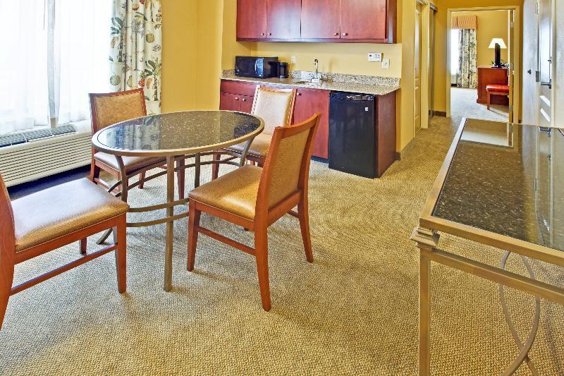 Holiday Inn Express Hotel & Suites Dfw West - Hurst By Ihg Zewnętrze zdjęcie